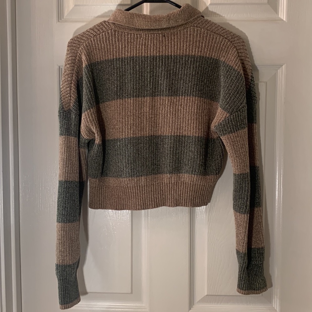 NIKKA K Freddy Tan and Green Crop Top - Picture 11 of 13